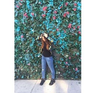 🌵 Meet Your Posher 🌵